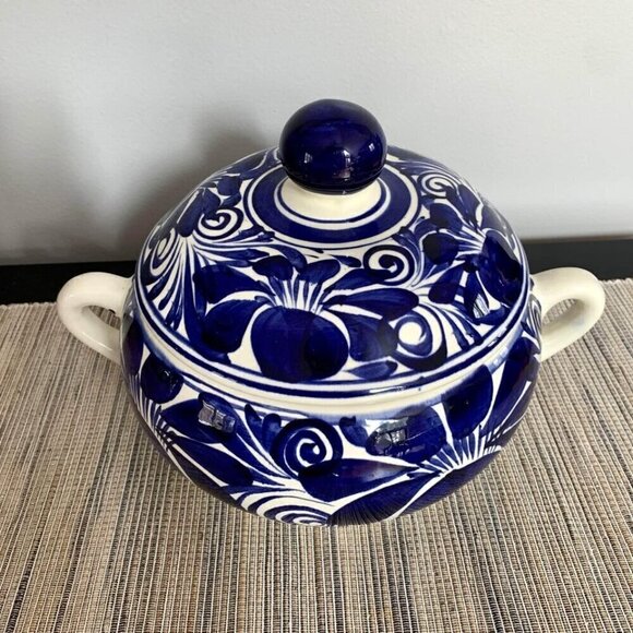 Blue and White Ceramic Soup Tureen Floral - Picture 4 of 9